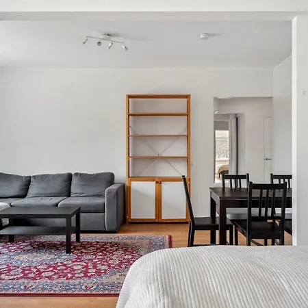 Bright And Spacious Helsinki