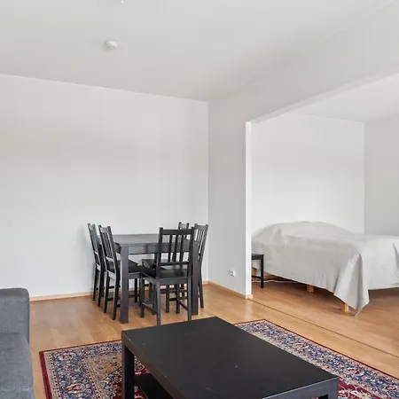 Apartment Bright And Spacious *